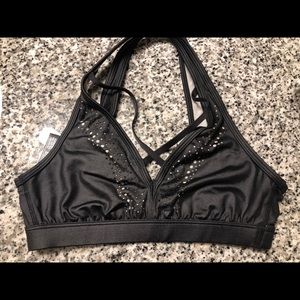 XS sports bra